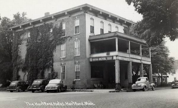 Hartford Hlotel (newer photo)